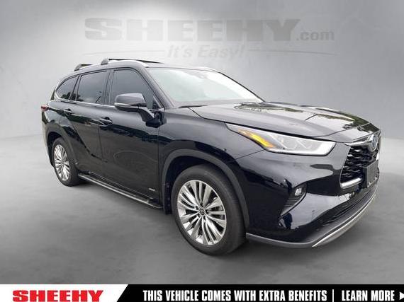 TOYOTA HIGHLANDER 2023 5TDEBRCH4PS107498 image