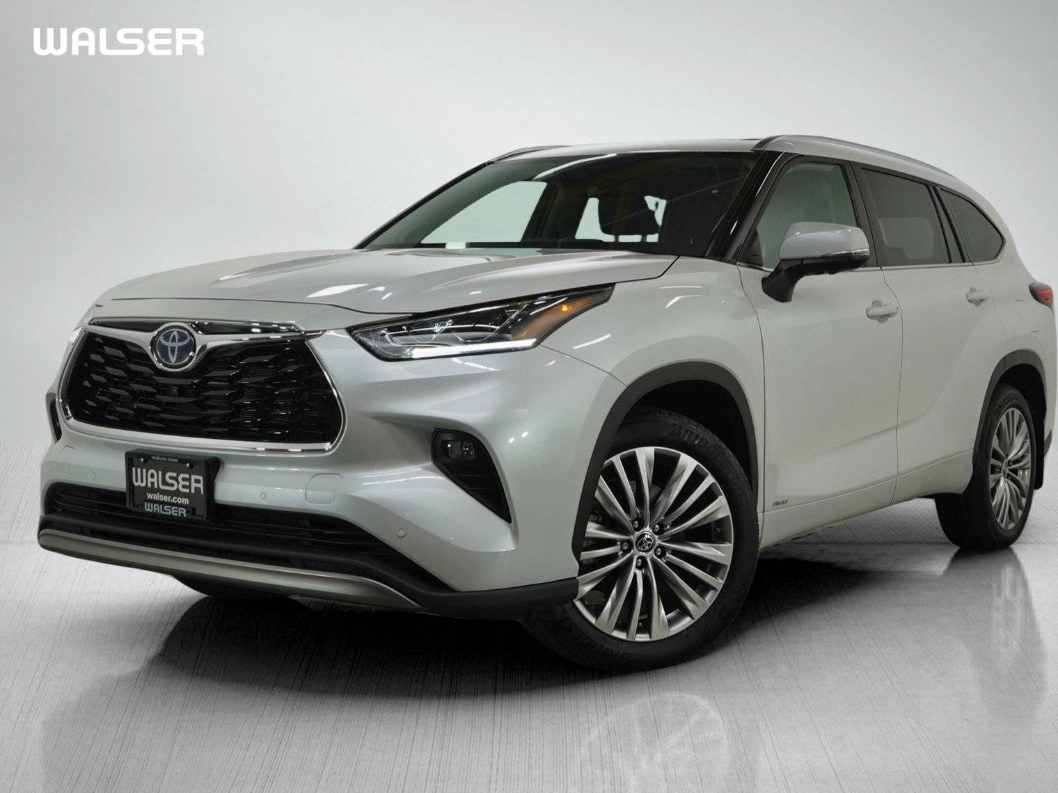 TOYOTA HIGHLANDER 2023 5TDEBRCH5PS123502 image