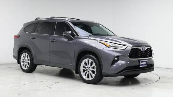 TOYOTA HIGHLANDER 2023 5TDXBRCHXPS573302 image