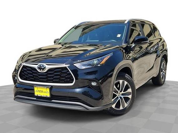 TOYOTA HIGHLANDER 2023 5TDKDRAH6PS009461 image
