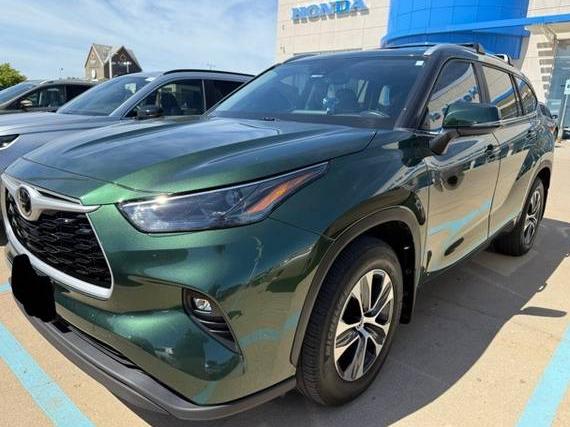 TOYOTA HIGHLANDER 2023 5TDKDRBH7PS500975 image