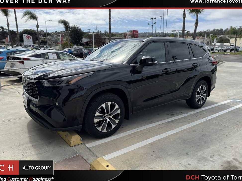 TOYOTA HIGHLANDER 2023 5TDKDRBH4PS015872 image