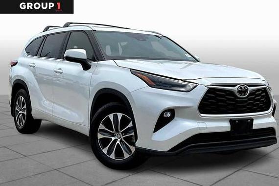 TOYOTA HIGHLANDER 2023 5TDKDRAH8PS012619 image
