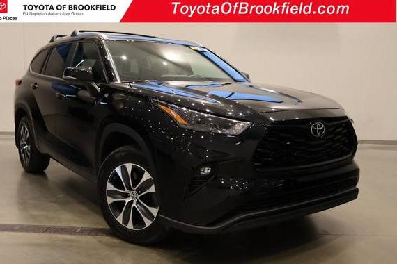 TOYOTA HIGHLANDER 2023 5TDKDRBH6PS035217 image