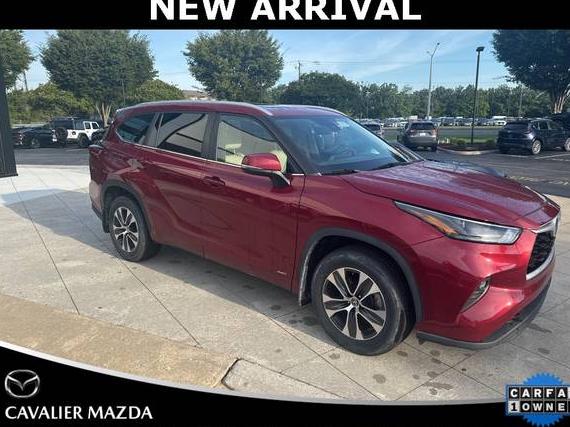 TOYOTA HIGHLANDER 2023 5TDKBRCH8PS577262 image