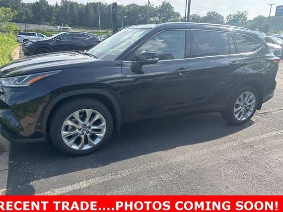 TOYOTA HIGHLANDER 2023 5TDKDRBH0PS524583 image