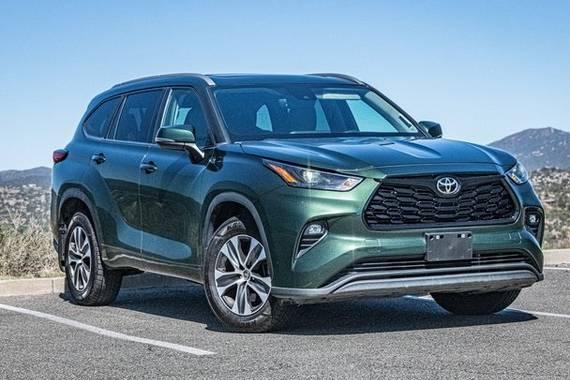 TOYOTA HIGHLANDER 2023 5TDKDRBH6PS501888 image