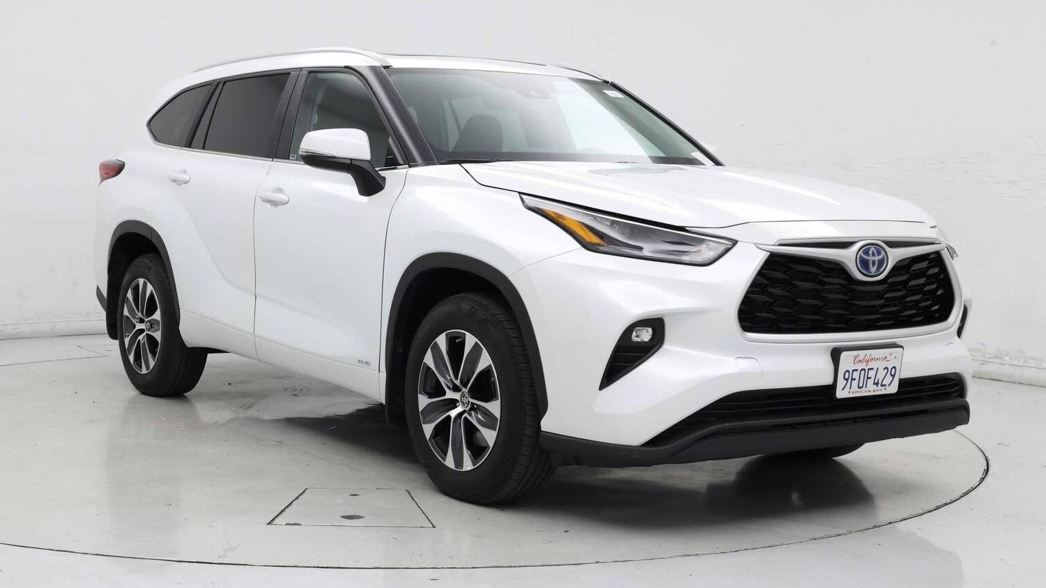 TOYOTA HIGHLANDER 2023 5TDKBRCH9PS119519 image