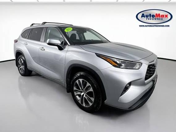 TOYOTA HIGHLANDER 2023 5TDKBRCH4PS564685 image