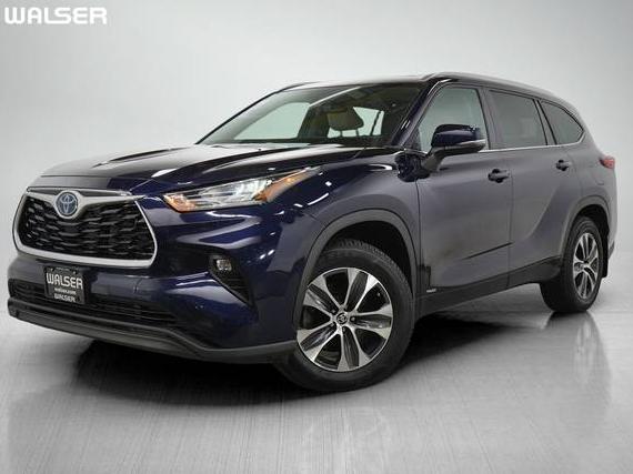 TOYOTA HIGHLANDER 2023 5TDKBRCH3PS129530 image TOYOTA HIGHLANDER 2023 5TDKBRCH3PS129530 image