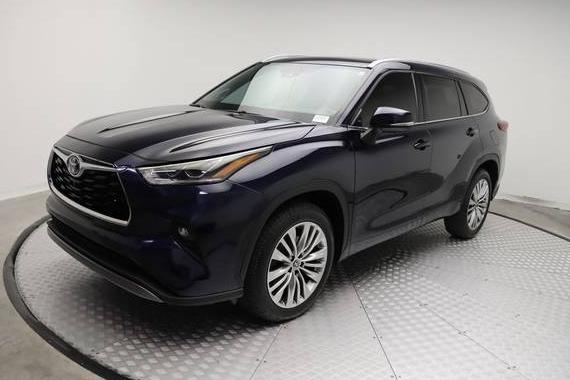 TOYOTA HIGHLANDER 2023 5TDKDRAH0PS512614 image