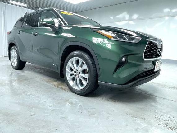 TOYOTA HIGHLANDER 2023 5TDXBRCH7PS578635 image