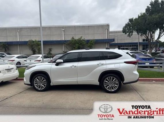 TOYOTA HIGHLANDER 2023 5TDFARAH4PS019223 image