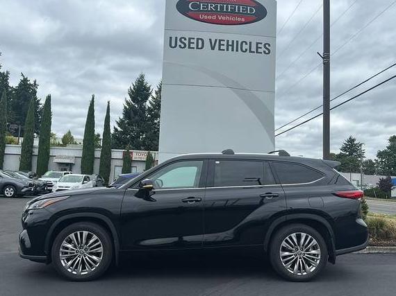 TOYOTA HIGHLANDER 2023 5TDKDRBH1PS041930 image