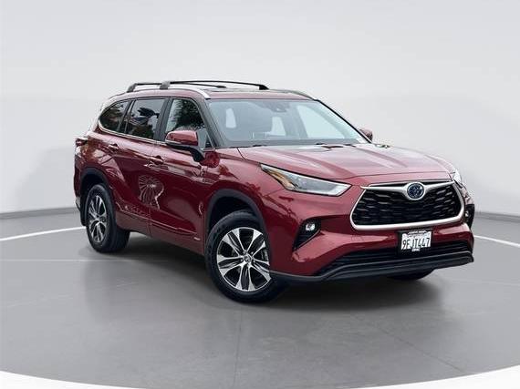 TOYOTA HIGHLANDER 2023 5TDKBRCH5PS120876 image