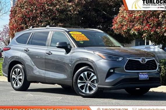 TOYOTA HIGHLANDER 2023 5TDKDRAH5PS023464 image