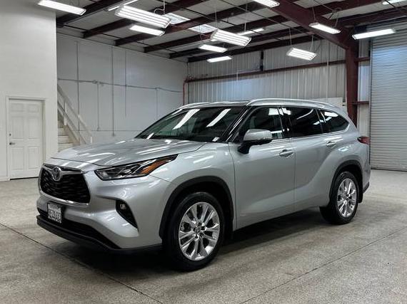 TOYOTA HIGHLANDER 2023 5TDXBRCH4PS582853 image TOYOTA HIGHLANDER 2023 5TDXBRCH4PS582853 image