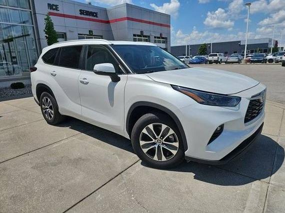 TOYOTA HIGHLANDER 2023 5TDKARAH9PS518825 image