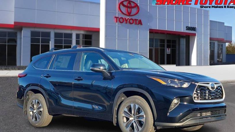 TOYOTA HIGHLANDER 2023 5TDKDRBH9PS527188 image