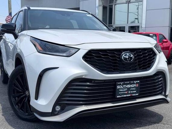 TOYOTA HIGHLANDER 2023 5TDKDRBH5PS513689 image