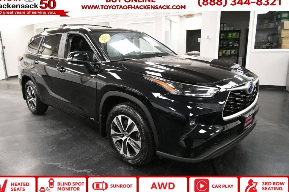 TOYOTA HIGHLANDER 2023 5TDKBRCH9PS128785 image