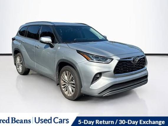 TOYOTA HIGHLANDER 2023 5TDKDRBH6PS516987 image