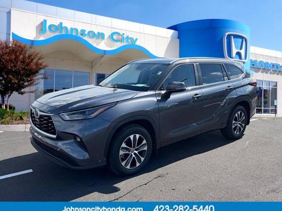 TOYOTA HIGHLANDER 2023 5TDKDRBH0PS502048 image