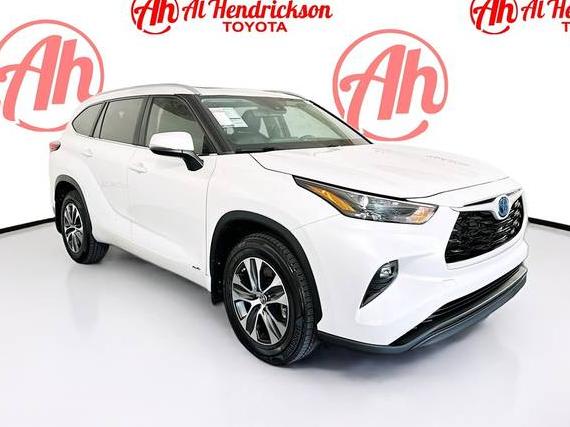 TOYOTA HIGHLANDER 2023 5TDKBRCH5PS106279 image