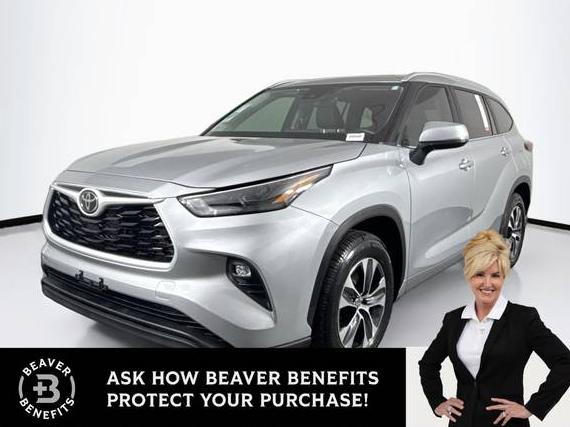 TOYOTA HIGHLANDER 2023 5TDKDRAH9PS041384 image