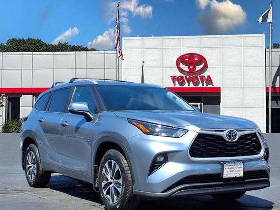 TOYOTA HIGHLANDER 2023 5TDKDRBH0PS002553 image