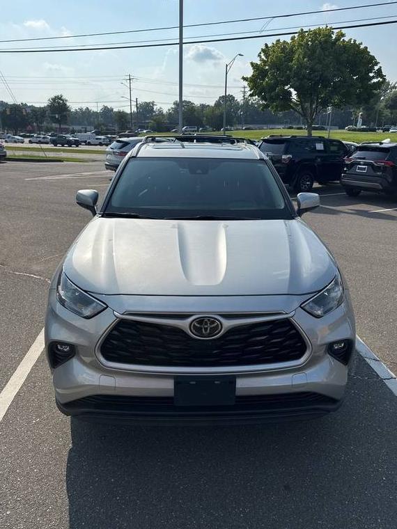 TOYOTA HIGHLANDER 2023 5TDKDRAHXPS036307 image