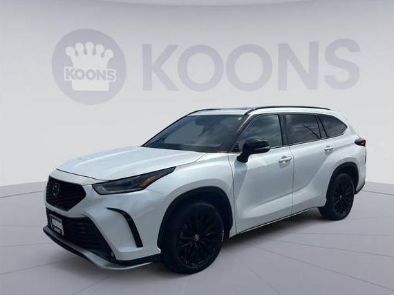 TOYOTA HIGHLANDER 2023 5TDKDRBH5PS010177 image
