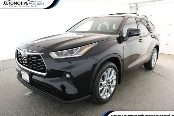 TOYOTA HIGHLANDER 2023 5TDKDRAHXPS012119 image