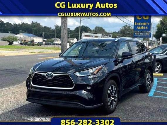 TOYOTA HIGHLANDER 2023 5TDKBRCH0PS116993 image