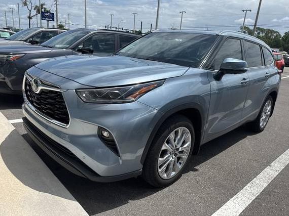 TOYOTA HIGHLANDER 2023 5TDKDRAH2PS045258 image