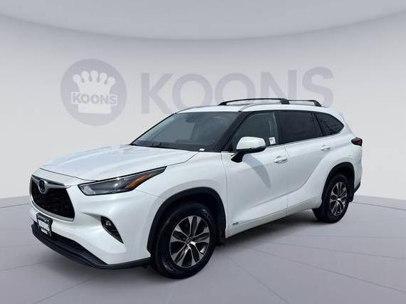 TOYOTA HIGHLANDER 2023 5TDKBRCH2PS579251 image