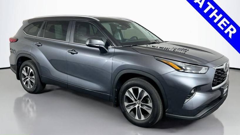 TOYOTA HIGHLANDER 2023 5TDKDRAH7PS000316 image