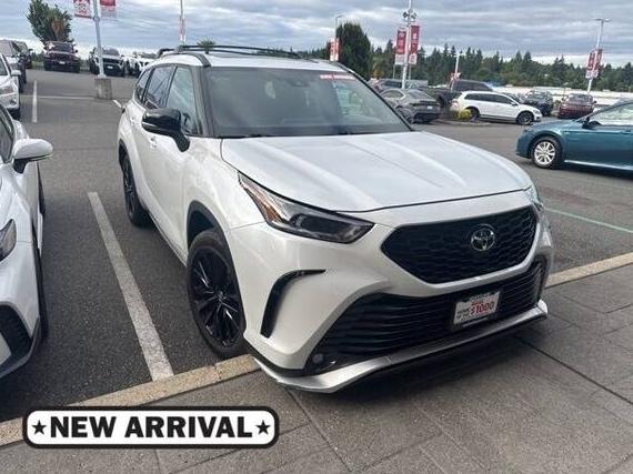 TOYOTA HIGHLANDER 2023 5TDKDRBH2PS009018 image