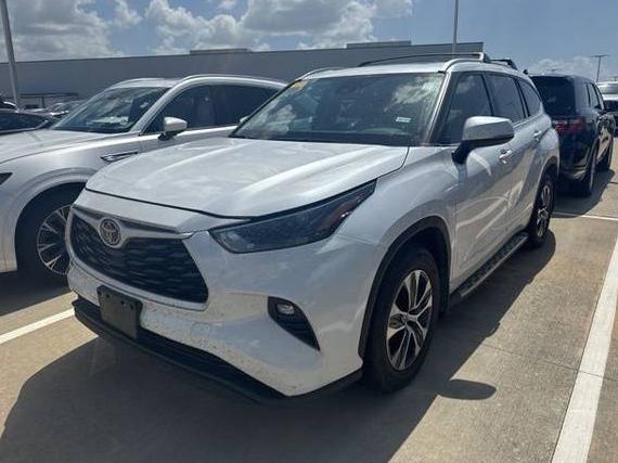 TOYOTA HIGHLANDER 2023 5TDKDRAH2PS519287 image
