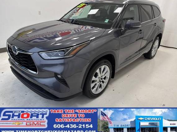 TOYOTA HIGHLANDER 2023 5TDXBRCH5PS117885 image