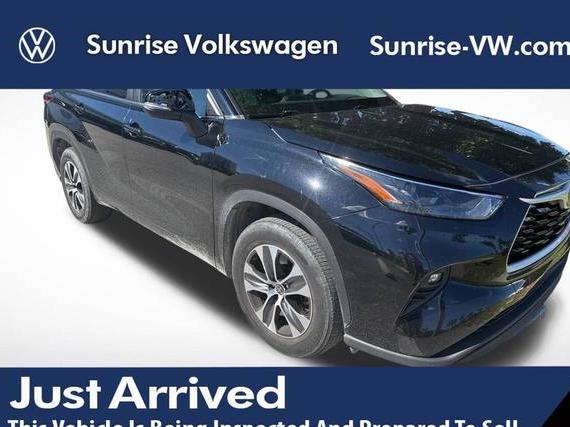 TOYOTA HIGHLANDER 2023 5TDKDRAH9PS009647 image