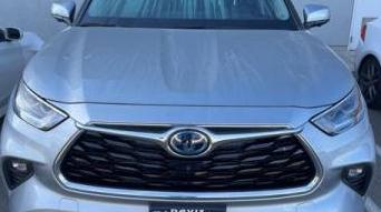 TOYOTA HIGHLANDER 2023 5TDXBRCH8PS579745 image