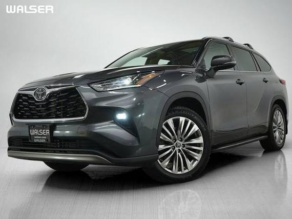 TOYOTA HIGHLANDER 2023 5TDKDRBH3PS521712 image