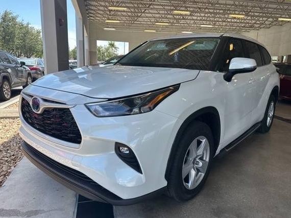 TOYOTA HIGHLANDER 2023 5TDZARAH6PS519624 image