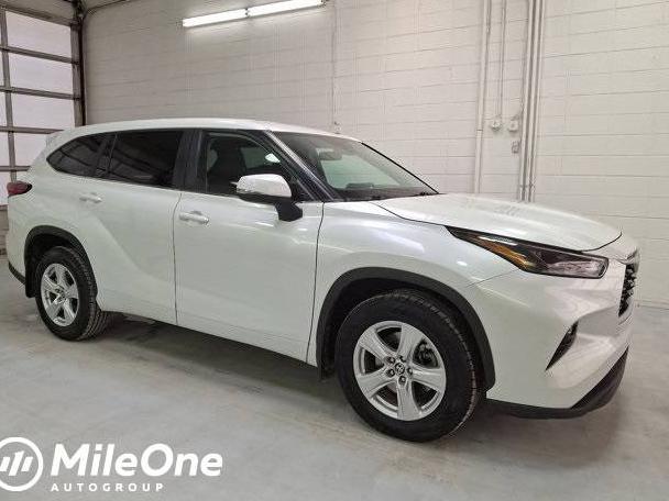 TOYOTA HIGHLANDER 2023 5TDKDRAH6PS504081 image