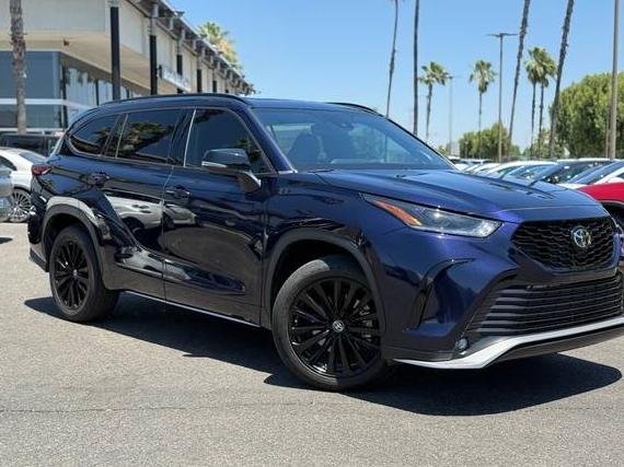 TOYOTA HIGHLANDER 2023 5TDKDRAH8PS016394 image