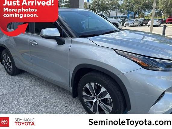 TOYOTA HIGHLANDER 2023 5TDKDRAH2PS522979 image