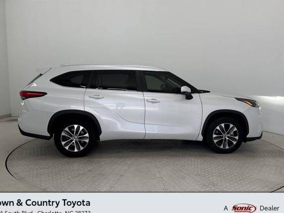 TOYOTA HIGHLANDER 2023 5TDKDRAH1PS511777 image