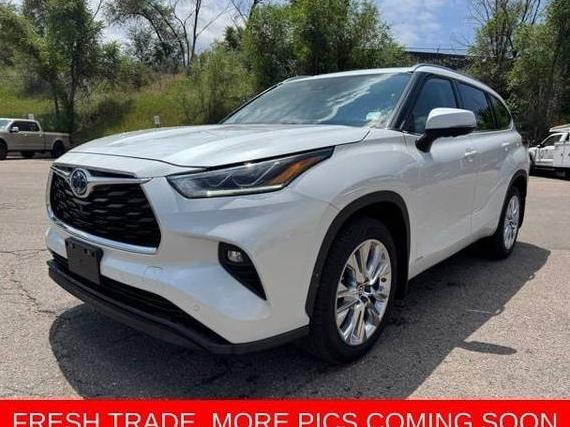 TOYOTA HIGHLANDER 2023 5TDXBRCHXPS121527 image