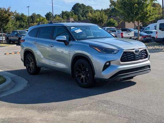 TOYOTA HIGHLANDER 2023 5TDKDRAH6PS022727 image